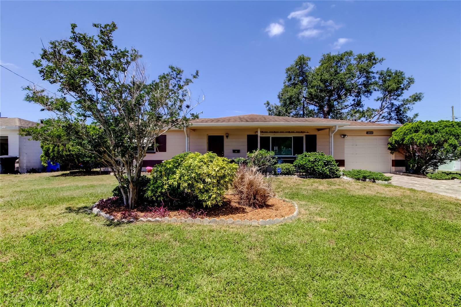 Property Photo: 2800 54th Street N FL 33710