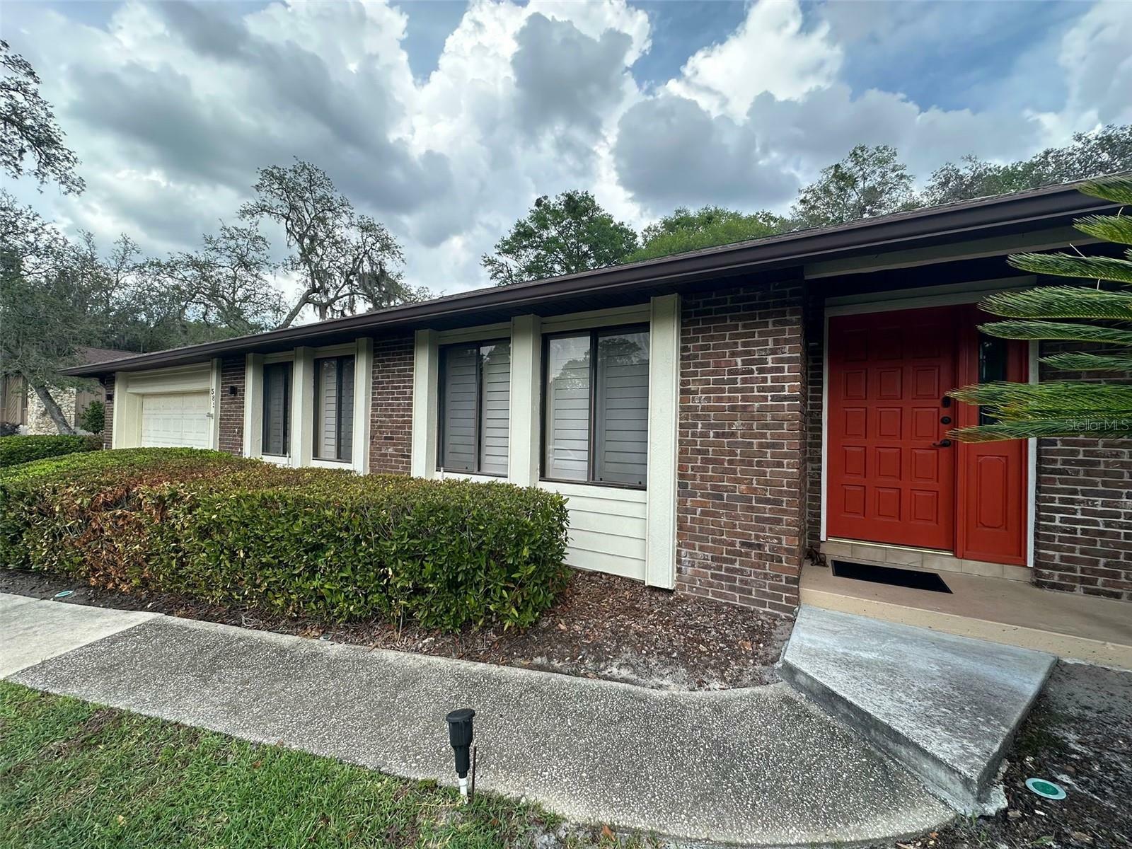 Property Photo: 585 Mourning Dove Circle FL 32746