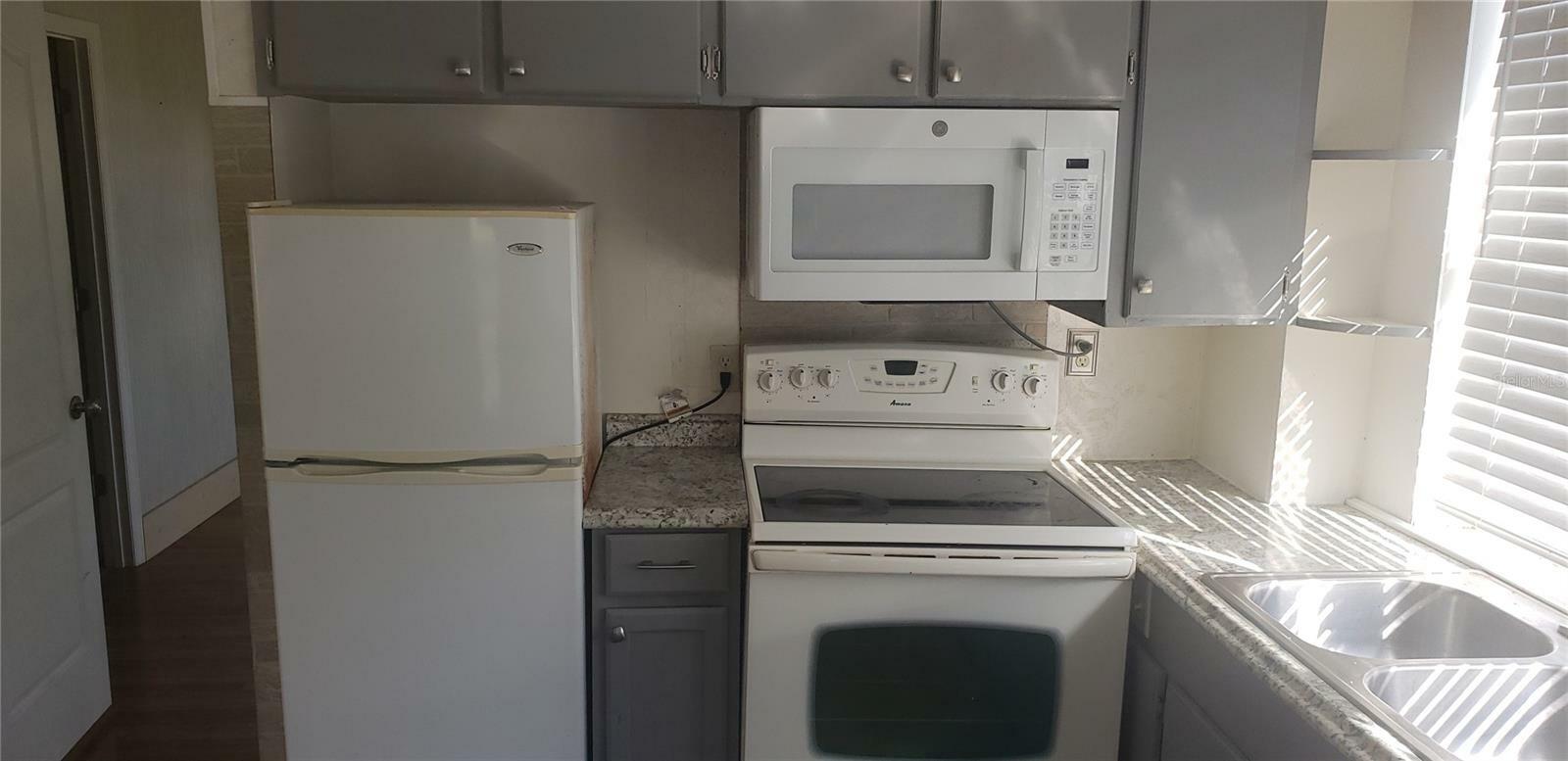 Property Photo: 2463 San Remo Avenue FL 33825