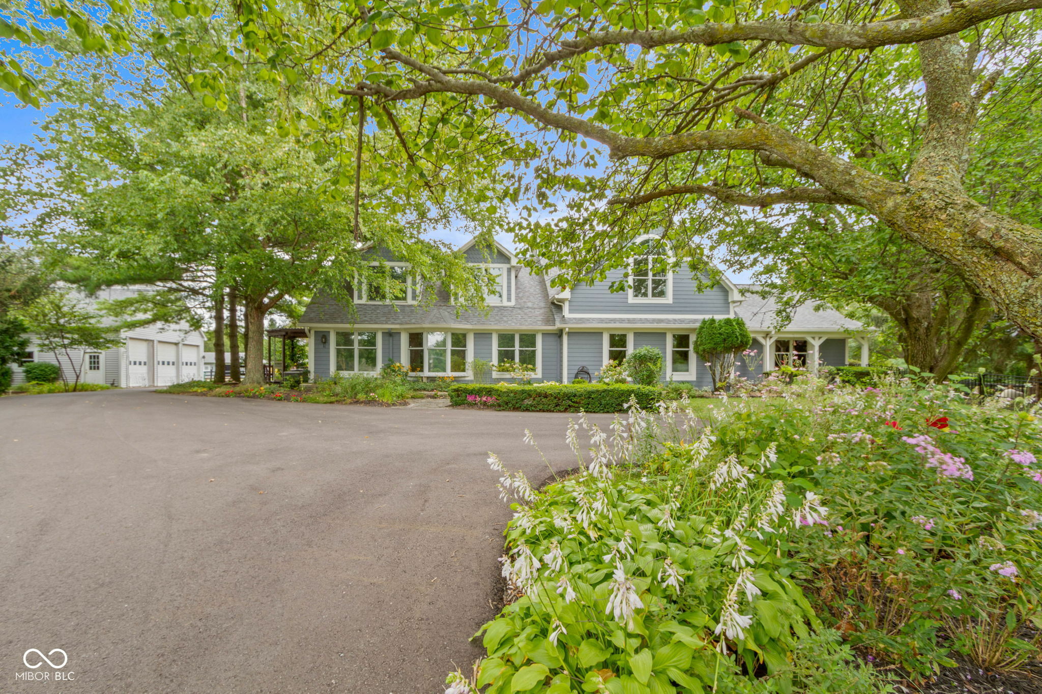 14655 Little Eagle Creek Avenue  Zionsville IN 46077 photo
