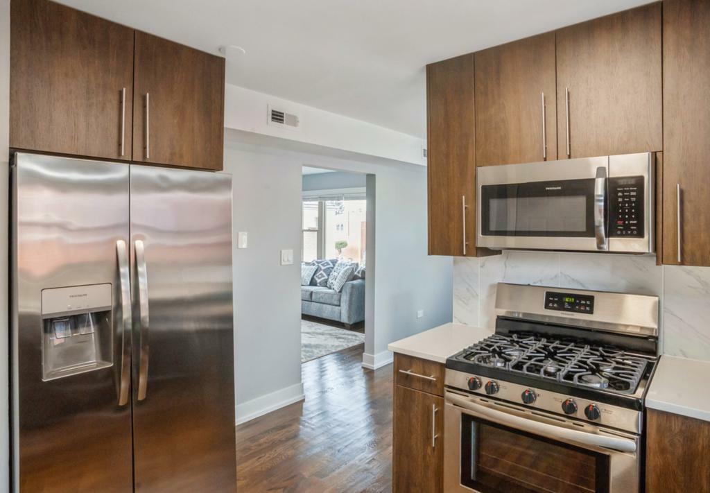 Property Photo:  8423 W Oak Avenue 3  IL 60714 