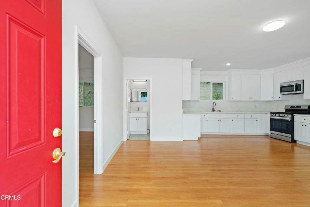 Property Photo:  416 Sinclair Avenue A  CA 91206 