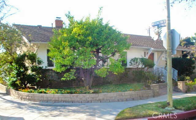 Property Photo: 5301 Bluebell Avenue CA 91607