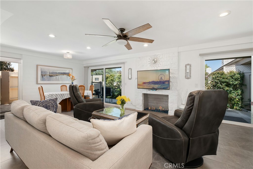 27071 Calle Caballero B  San Juan Capistrano CA 92675 photo