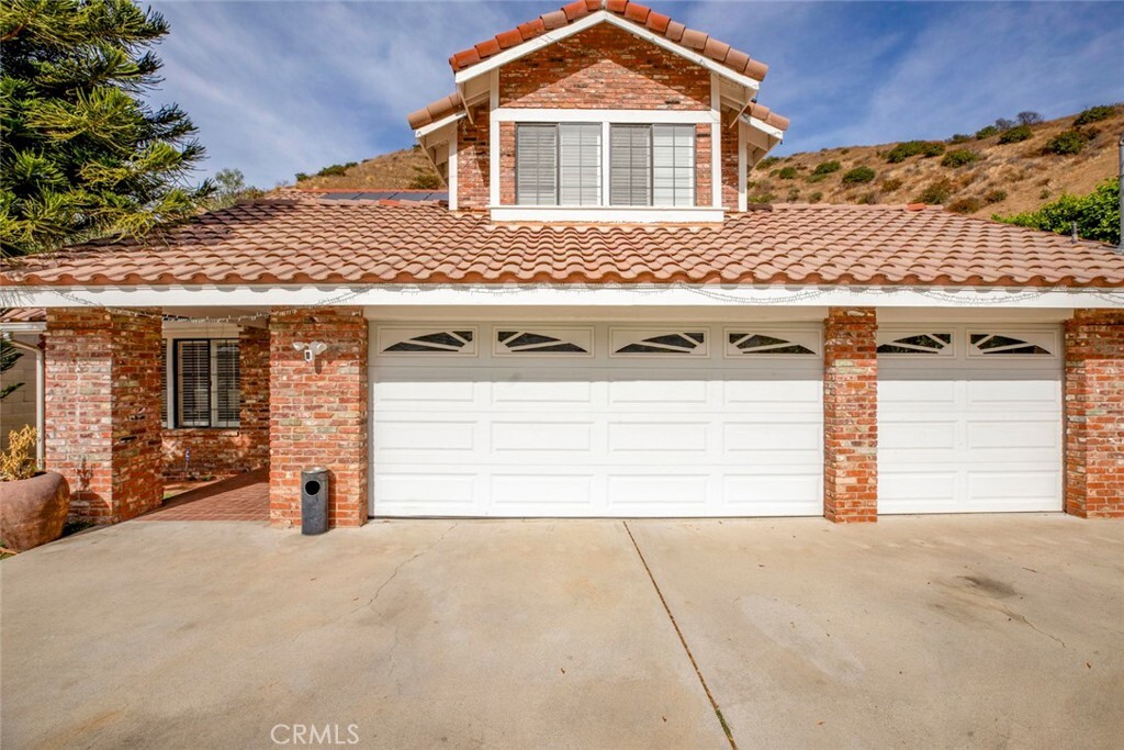 Property Photo: 9653 La Tuna Canyon Road CA 91352