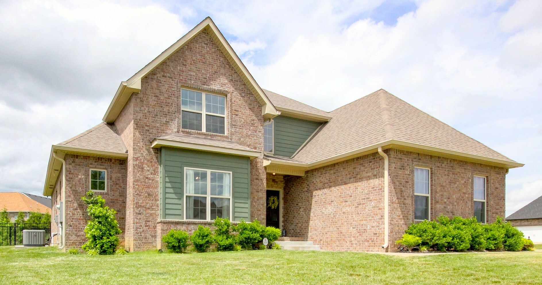 Property Photo: 592 Dexter Dr TN 37043