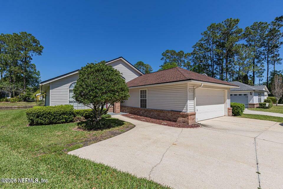 Property Photo: 1500 Linkside Drive FL 32003