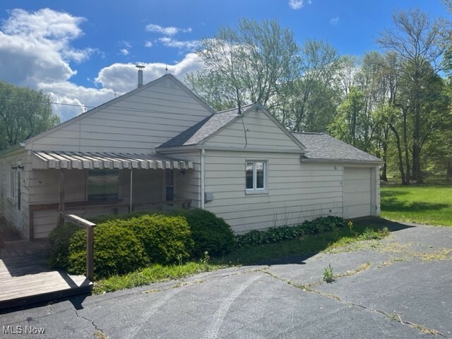 Property Photo: 6695 Leffingwell Road OH 44406