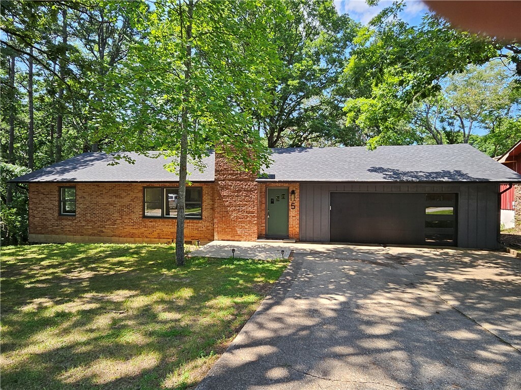 Property Photo: 5 College Street AR 72632