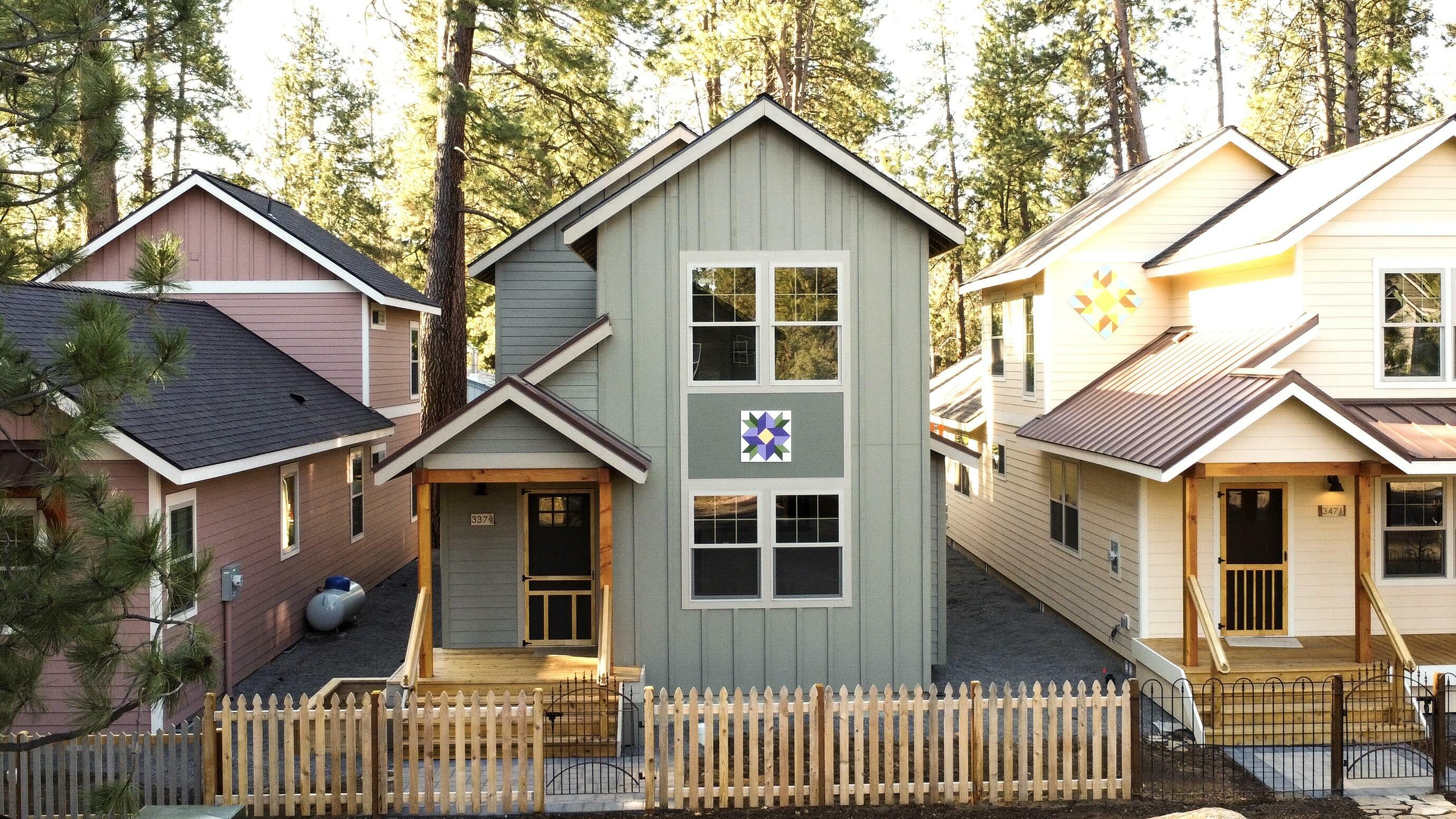 Property Photo:  337 W Jefferson Avenue  OR 97759 