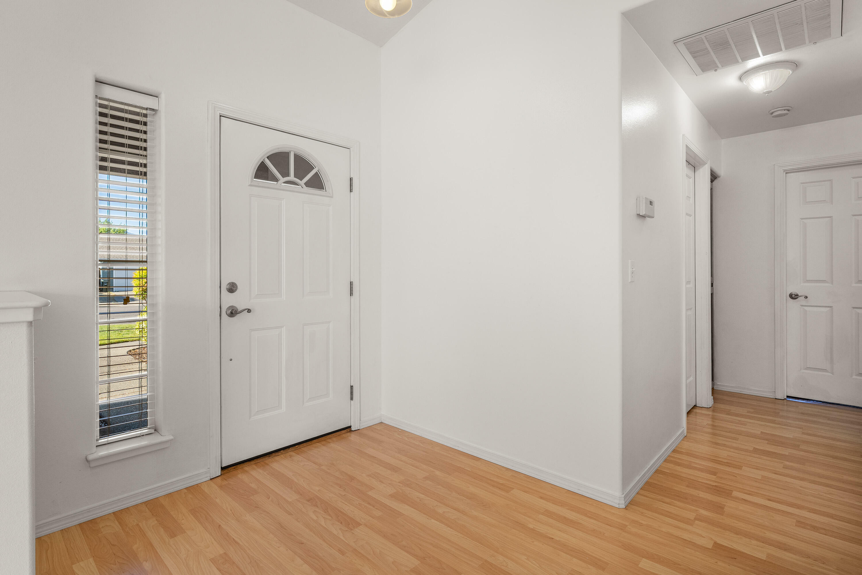 Property Photo: 2956 Golden Aspen Drive OR 97527