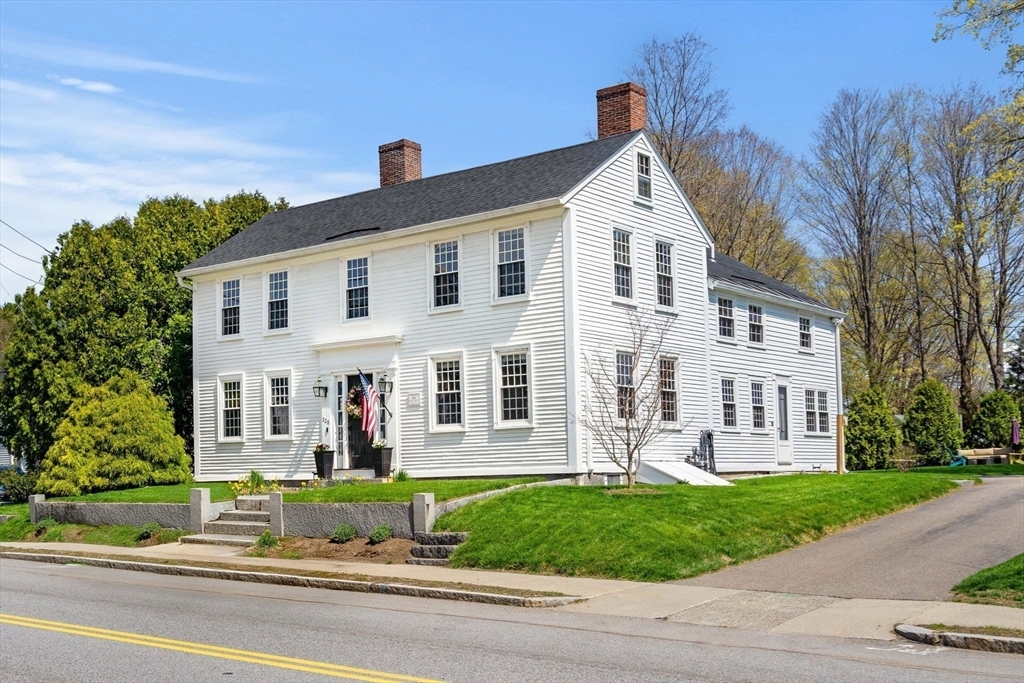 228 Main St  Groton MA 01450 photo