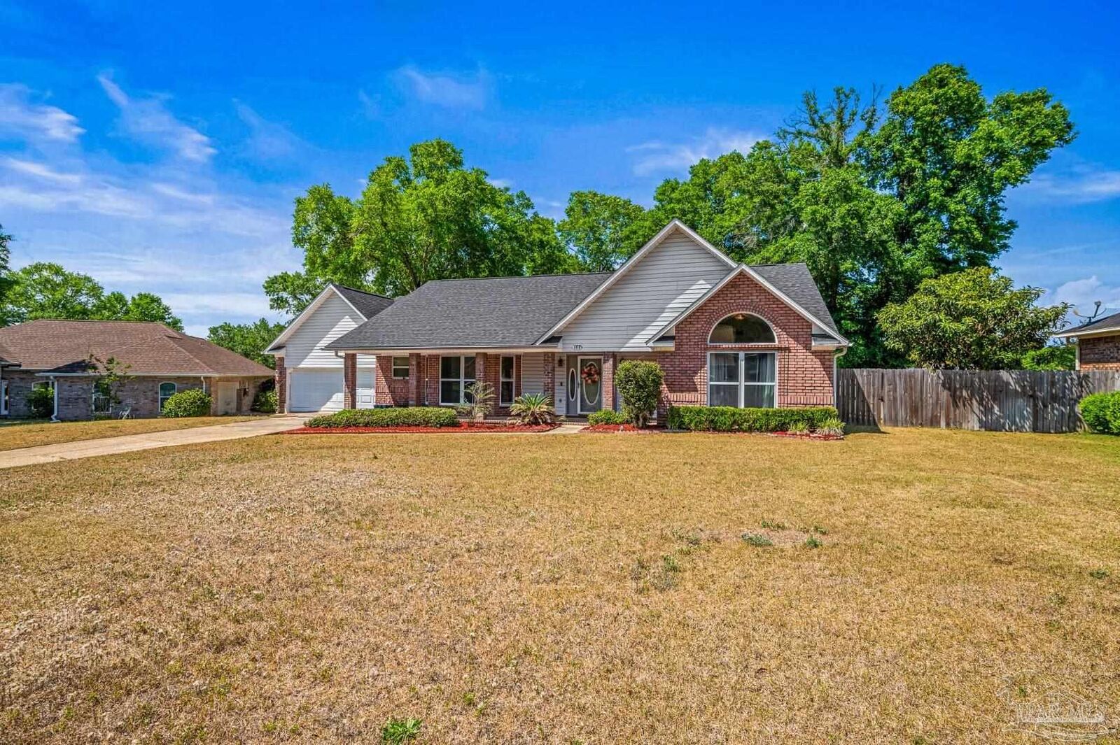 Property Photo:  404 Kilkenny Way  FL 32533 