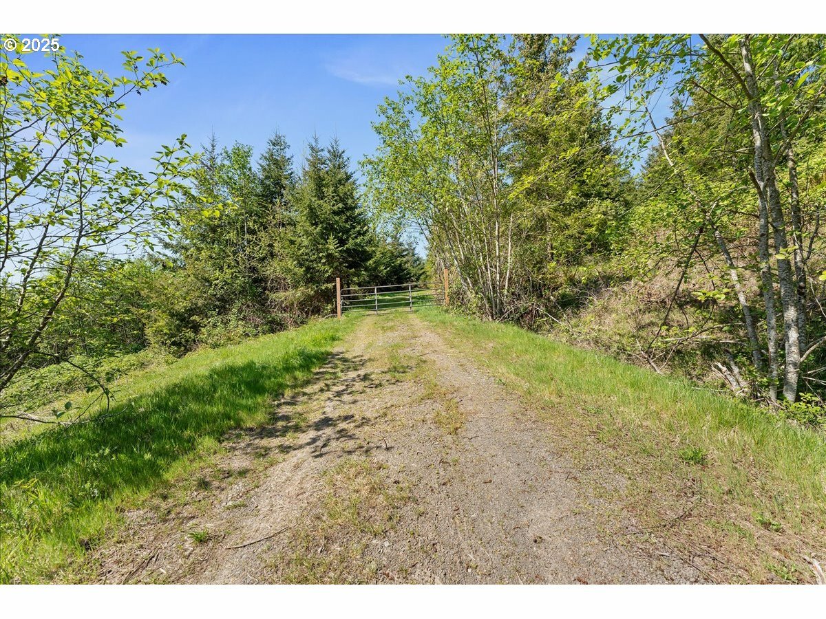 Property Photo:  0 Lot 6 Garnet Rd  WA 98625 