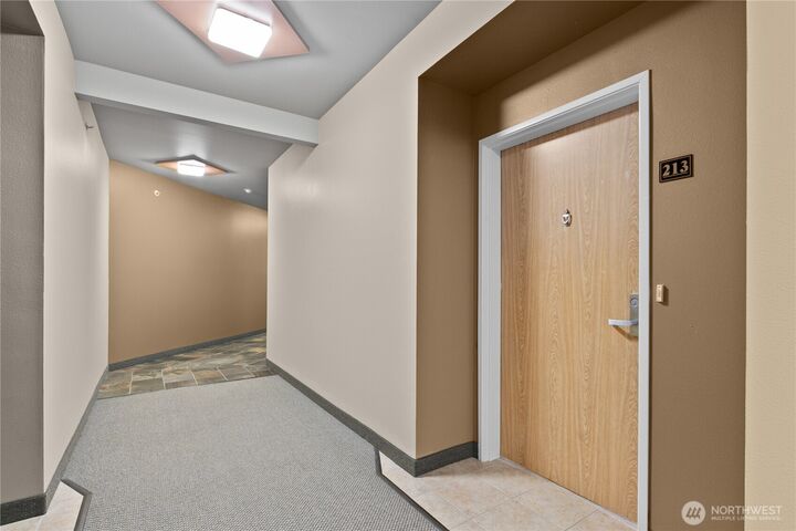 Property Photo: 516 Darby Drive 213 WA 98226