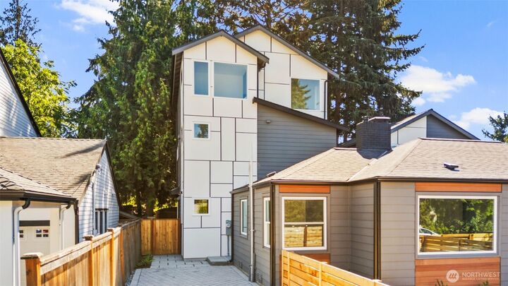 Property Photo:  3809 NE 89th Street  WA 98115 