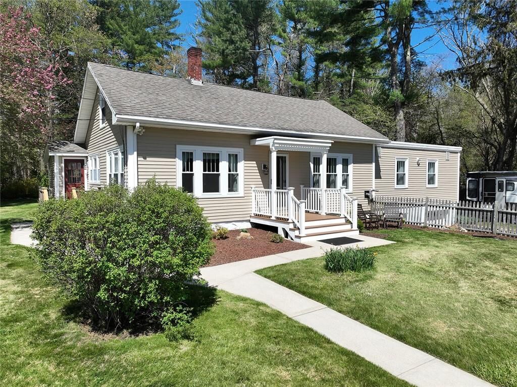 Property Photo: 802 Round Top Road RI 02830