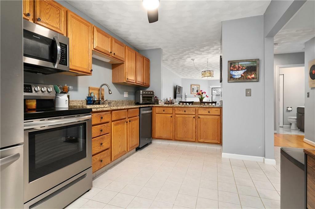 Property Photo: 5 Wake Robin Road 3602 RI 02865