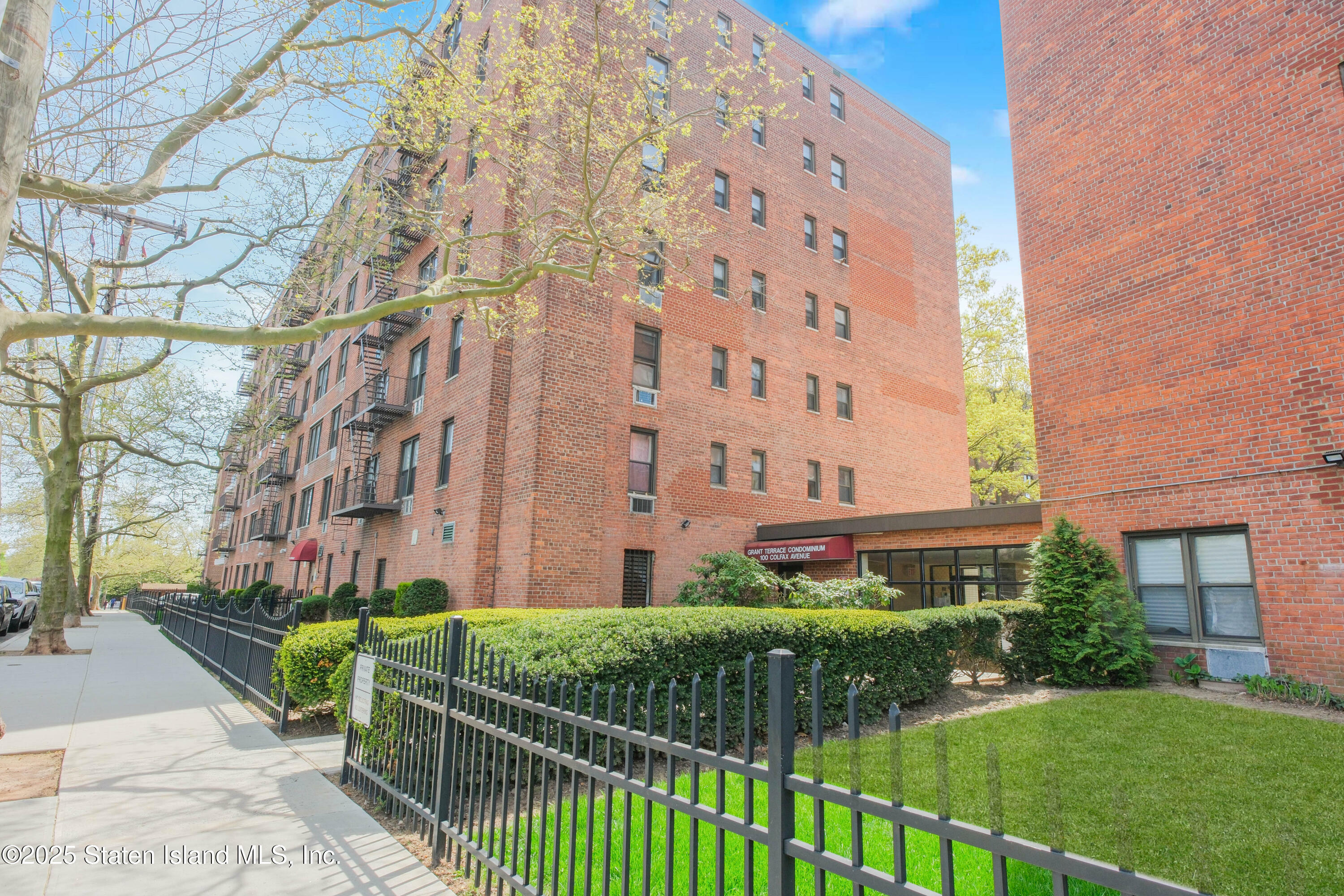 Property Photo: 100 Colfax Avenue 7G NY 10306