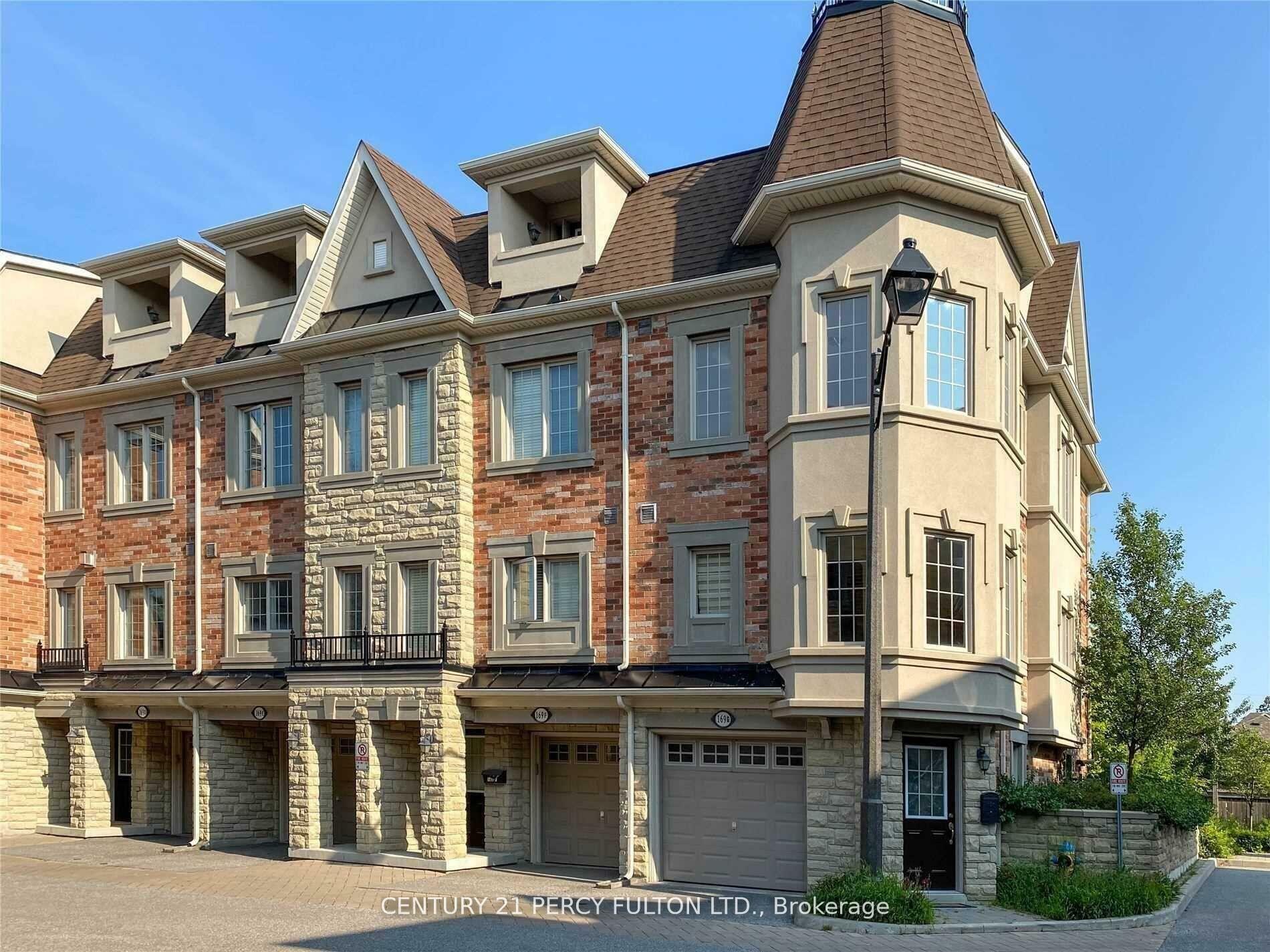 Photo de la propriété: 169 Finch Avenue E ON M2N 4R8