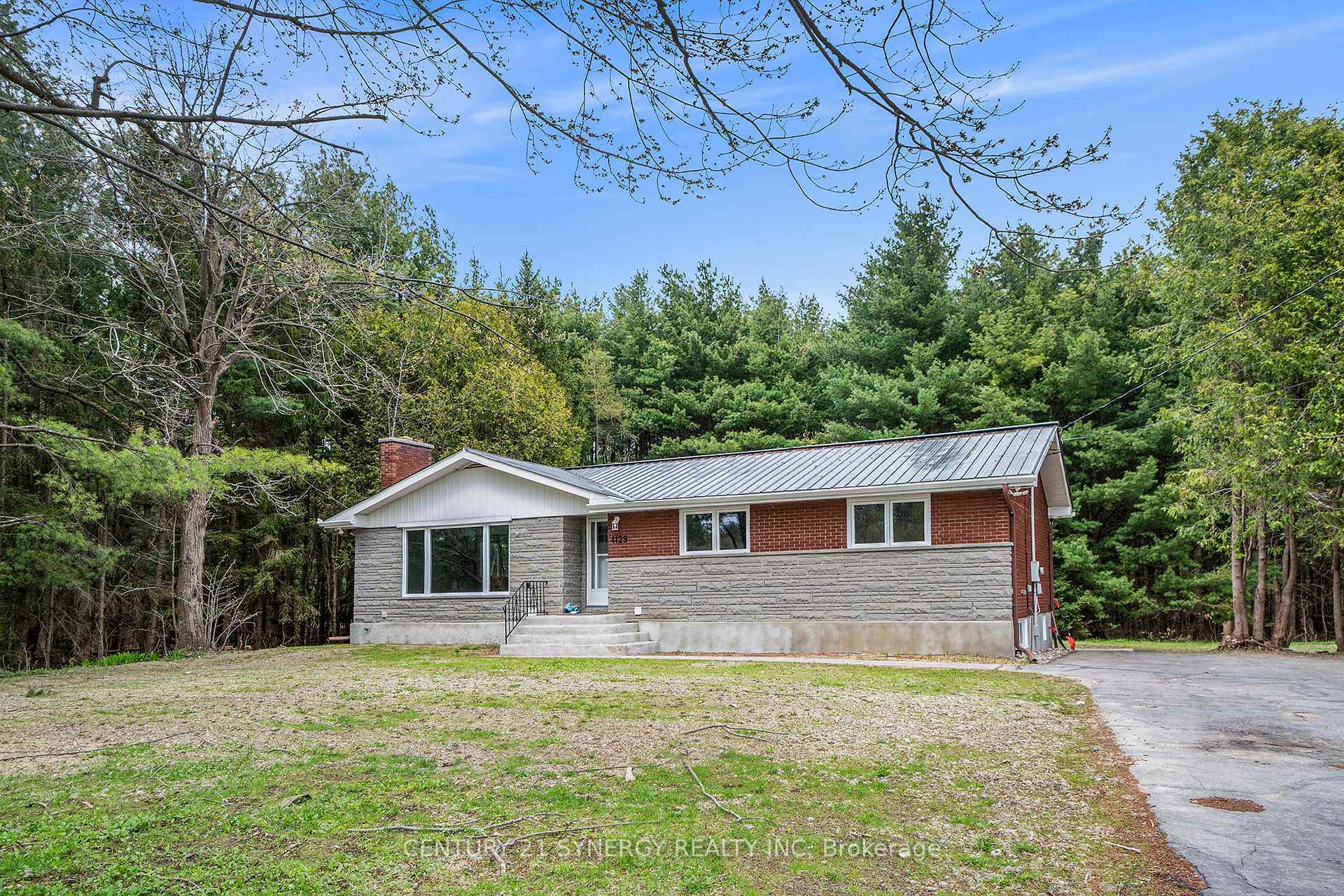 Property Photo: 4129 Ramsayville Road ON K1G 3N4