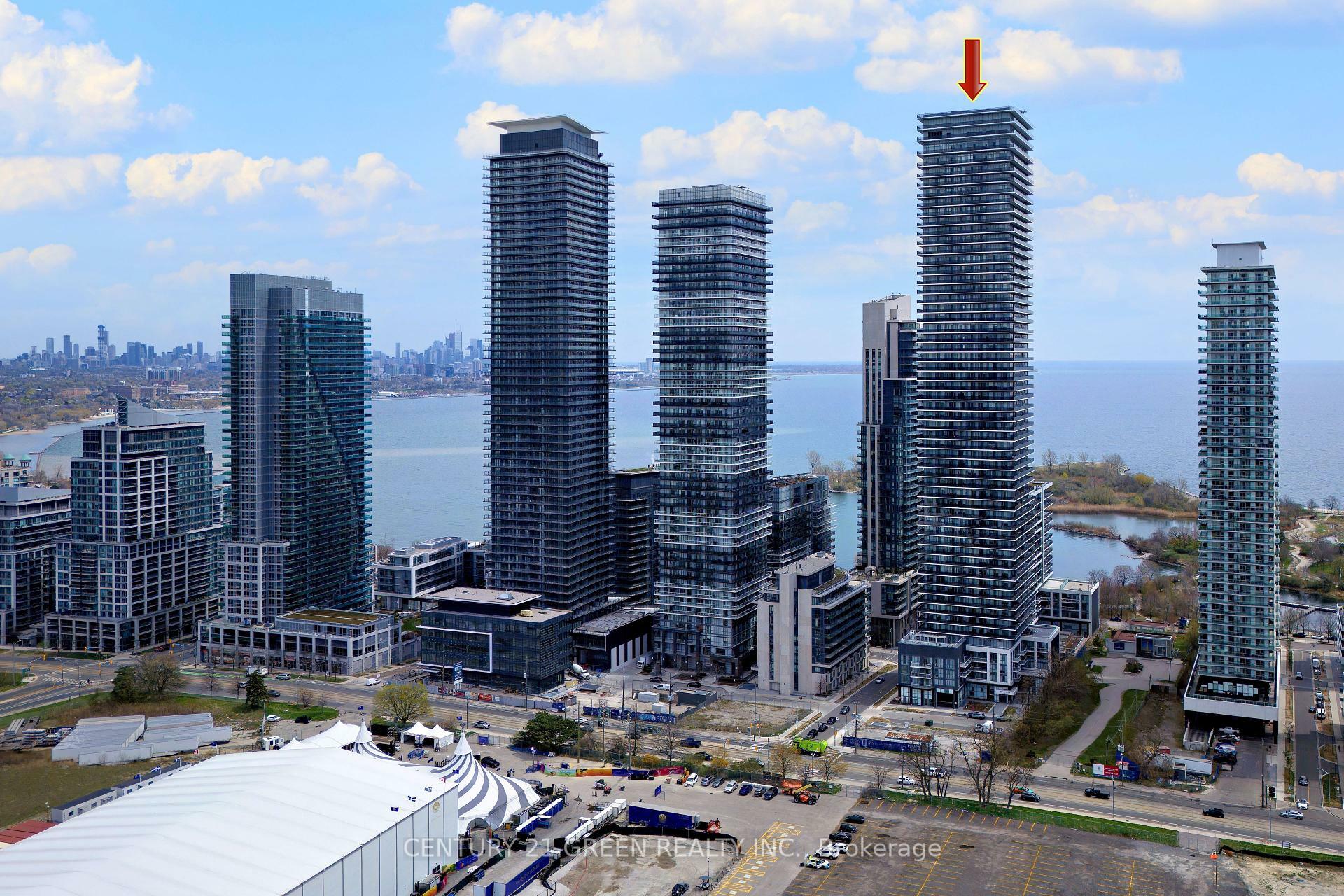 Property Photo: 70 Annie Craig Drive 708 ON M8V 0G2