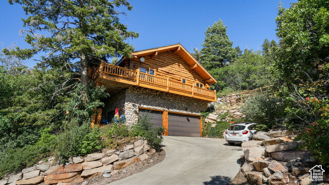 Property Photo: 705 Matterhorn Dr UT 84098