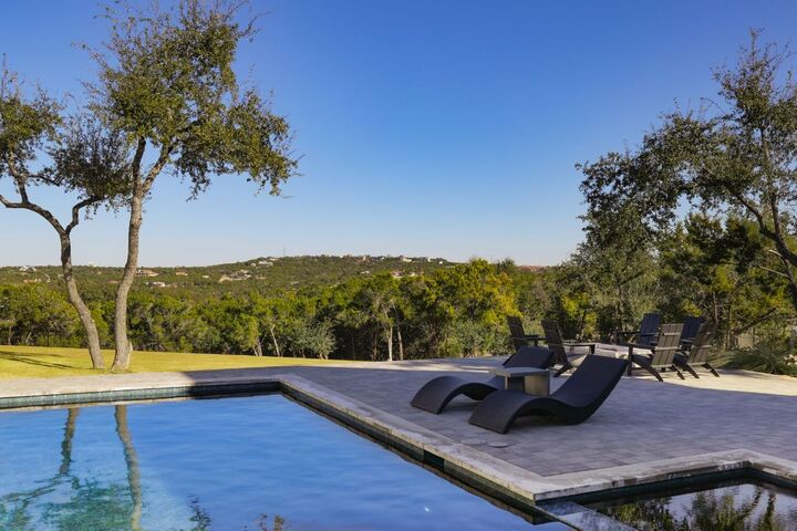 Property Photo: 4405 Hennig Drive TX 78738