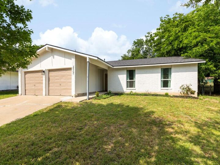2522 Chaparral Trail  Austin TX 78744 photo