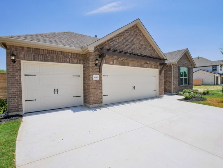Property Photo: 1612 Pueblo Pass TX 78641