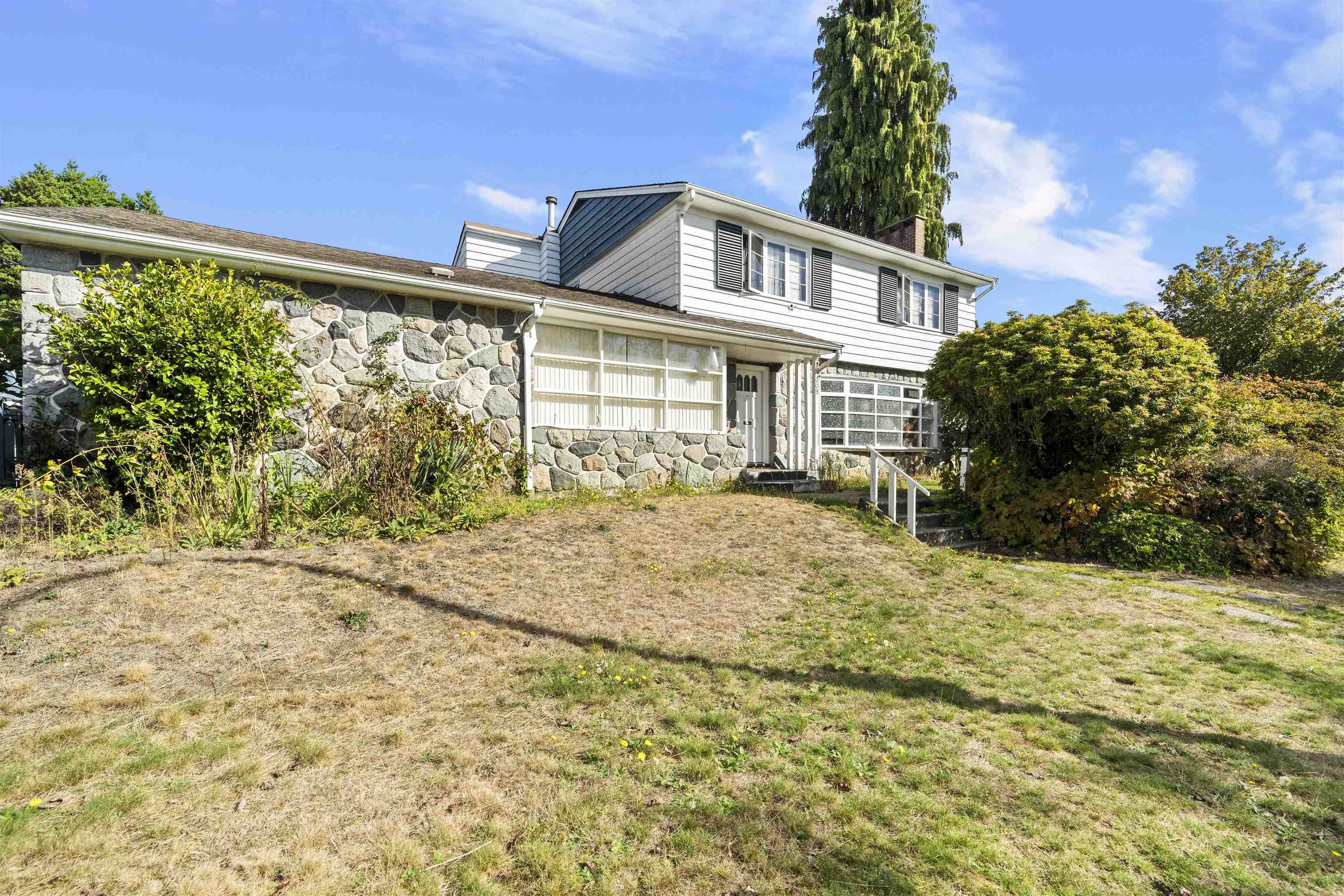 Property Photo: 609 W 52nd Avenue BC V6P 1G3