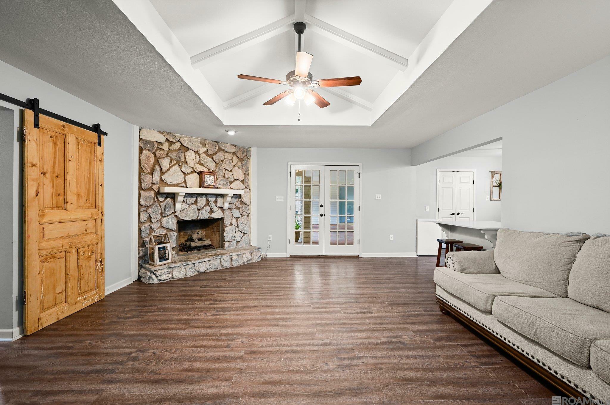 Property Photo: 14326 Winslow Dr LA 70770