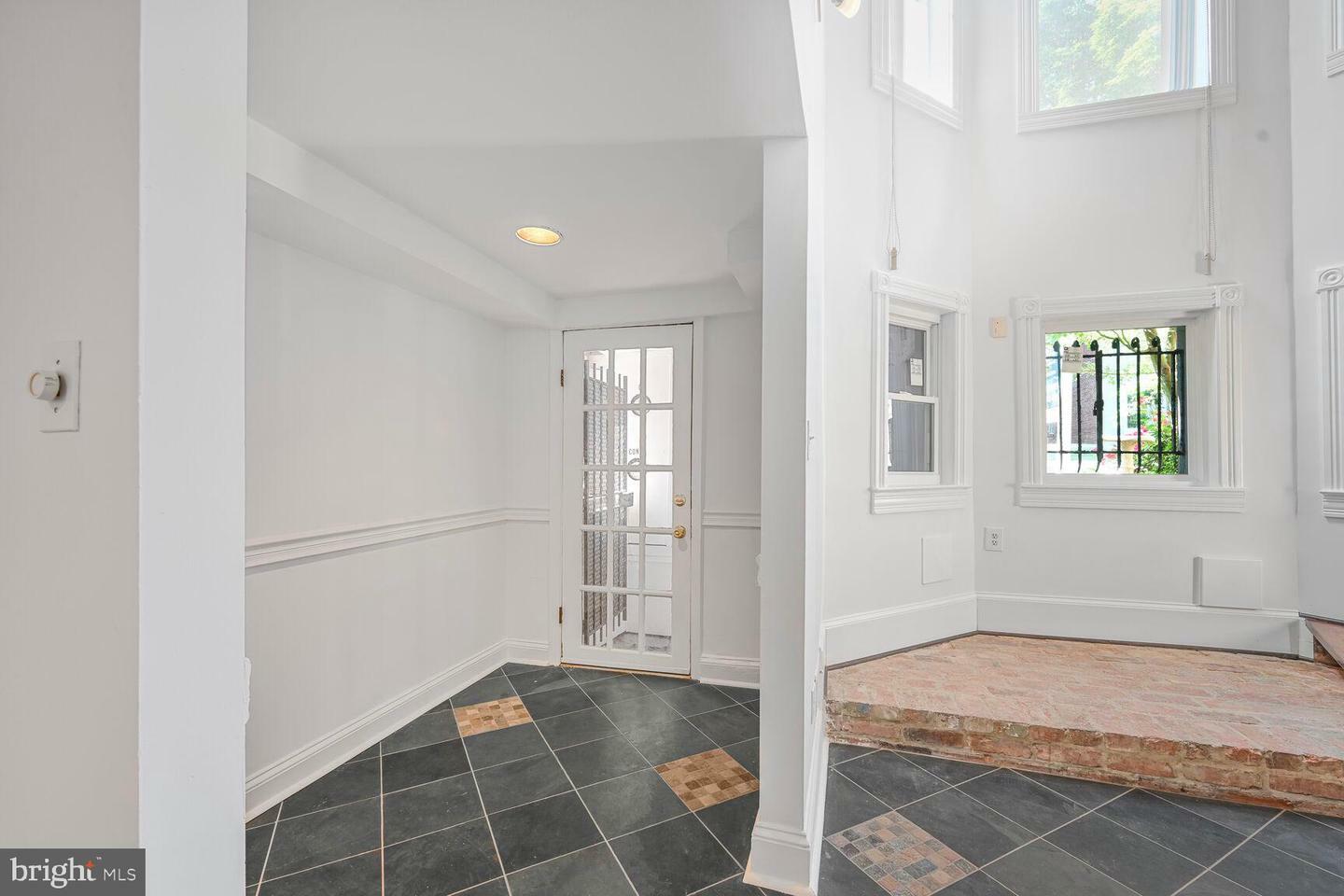 Property Photo: 1907 S Street NW A DC 20009