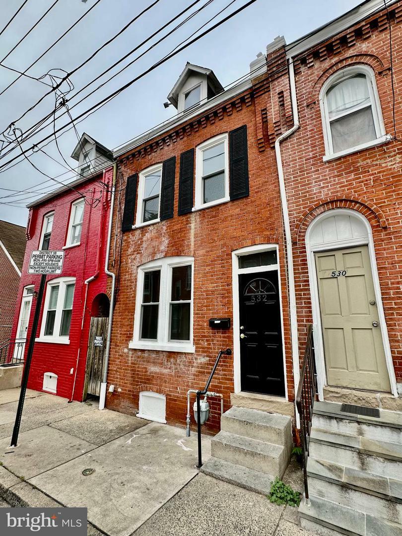 Property Photo: 532 Locust Street PA 17602