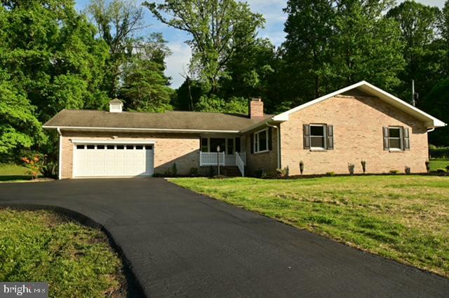 Property Photo: 520 Hopkins Bridge Road DE 19711