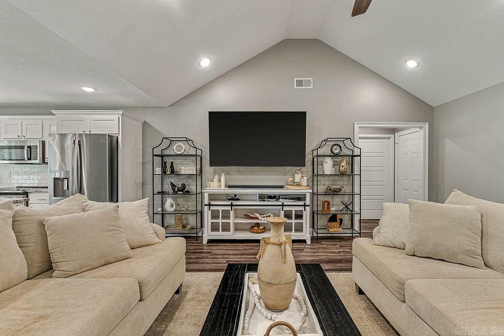 Property Photo:  2100 N 29th  AR 72450 