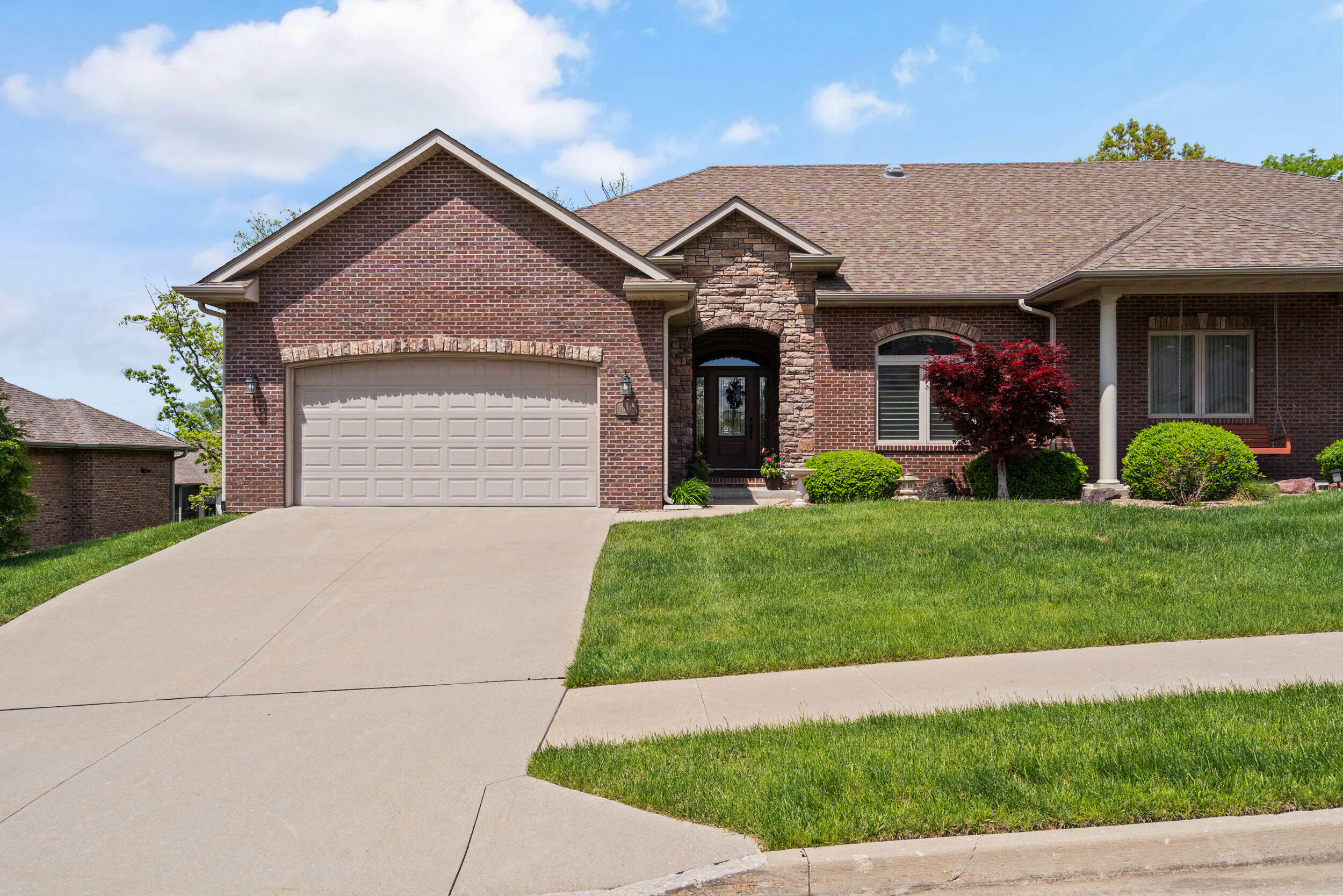 4111 Savoy Dr  Columbia MO 65203 photo
