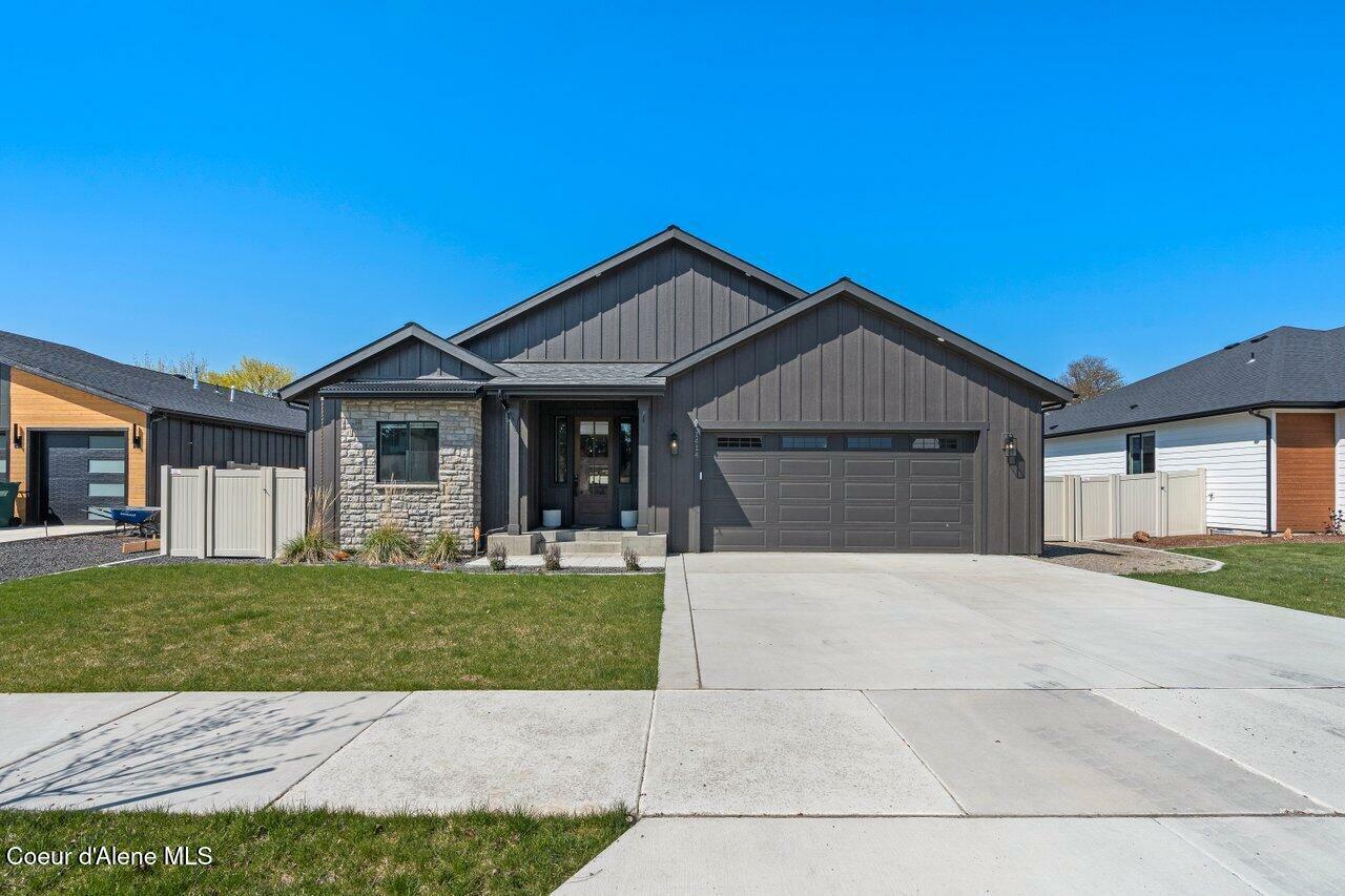 Property Photo: 1414 E Ezra Ave ID 83835