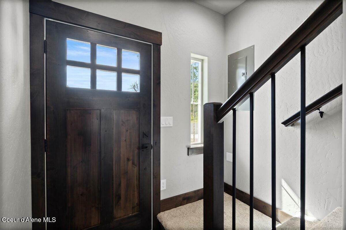 Property Photo: 244 E Lobo Loop ID 83835