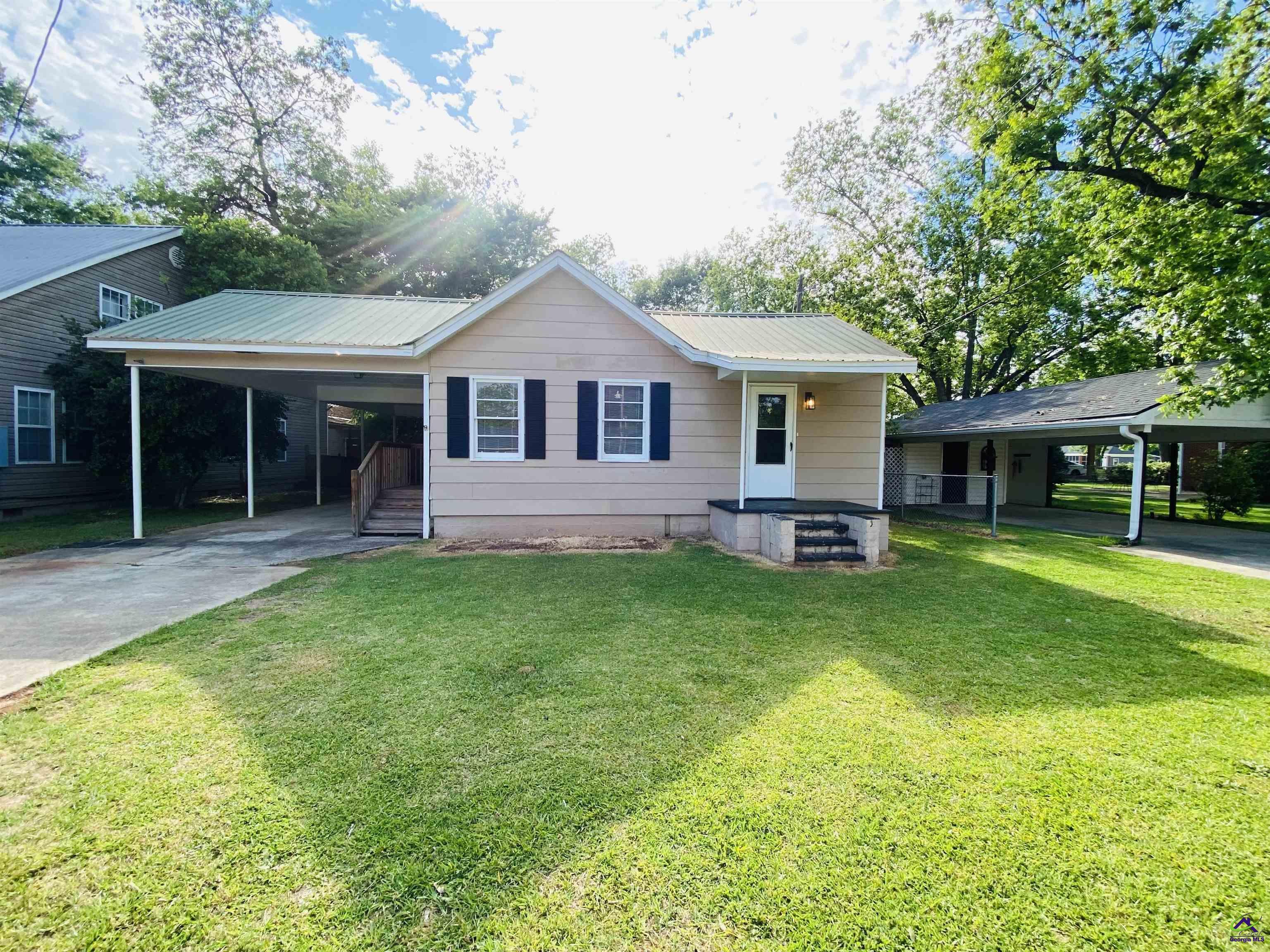 Property Photo: 32 S Stevens Street GA 31806