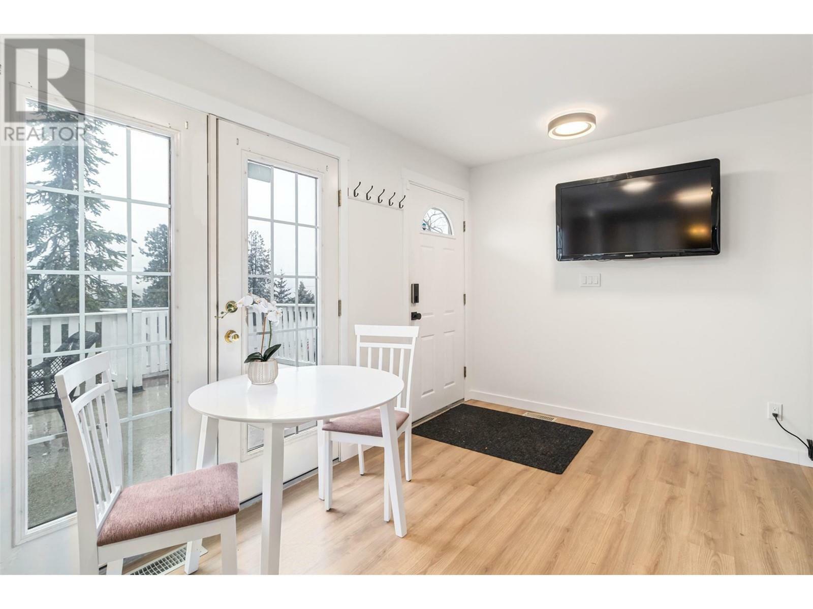 Property Photo: 2096 Shamrock Drive BC V4T 1T8