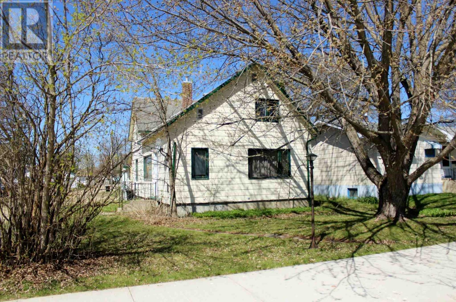 Property Photo: 105 Fourth St ON P0W 1L0