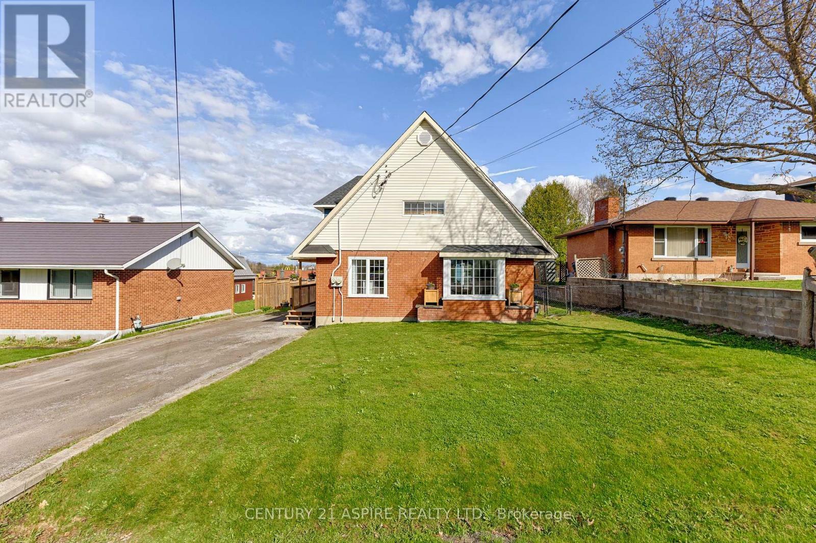 Property Photo: 221 Belmont Avenue ON K8A 2C6