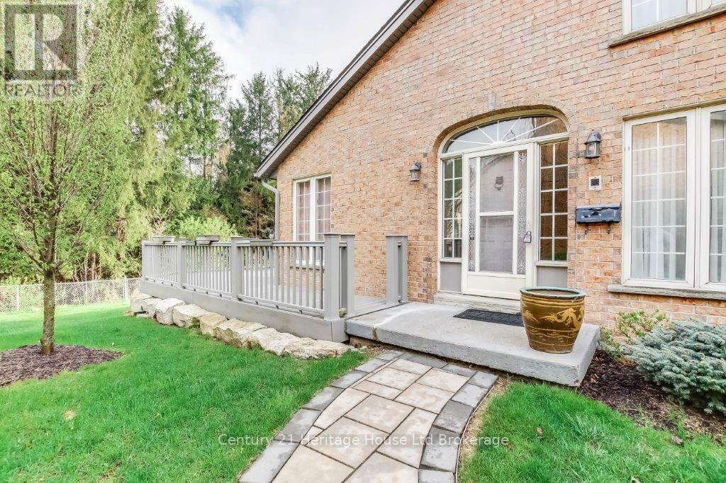 Property Photo: 675 Lansdowne Avenue ON N4T 1K3