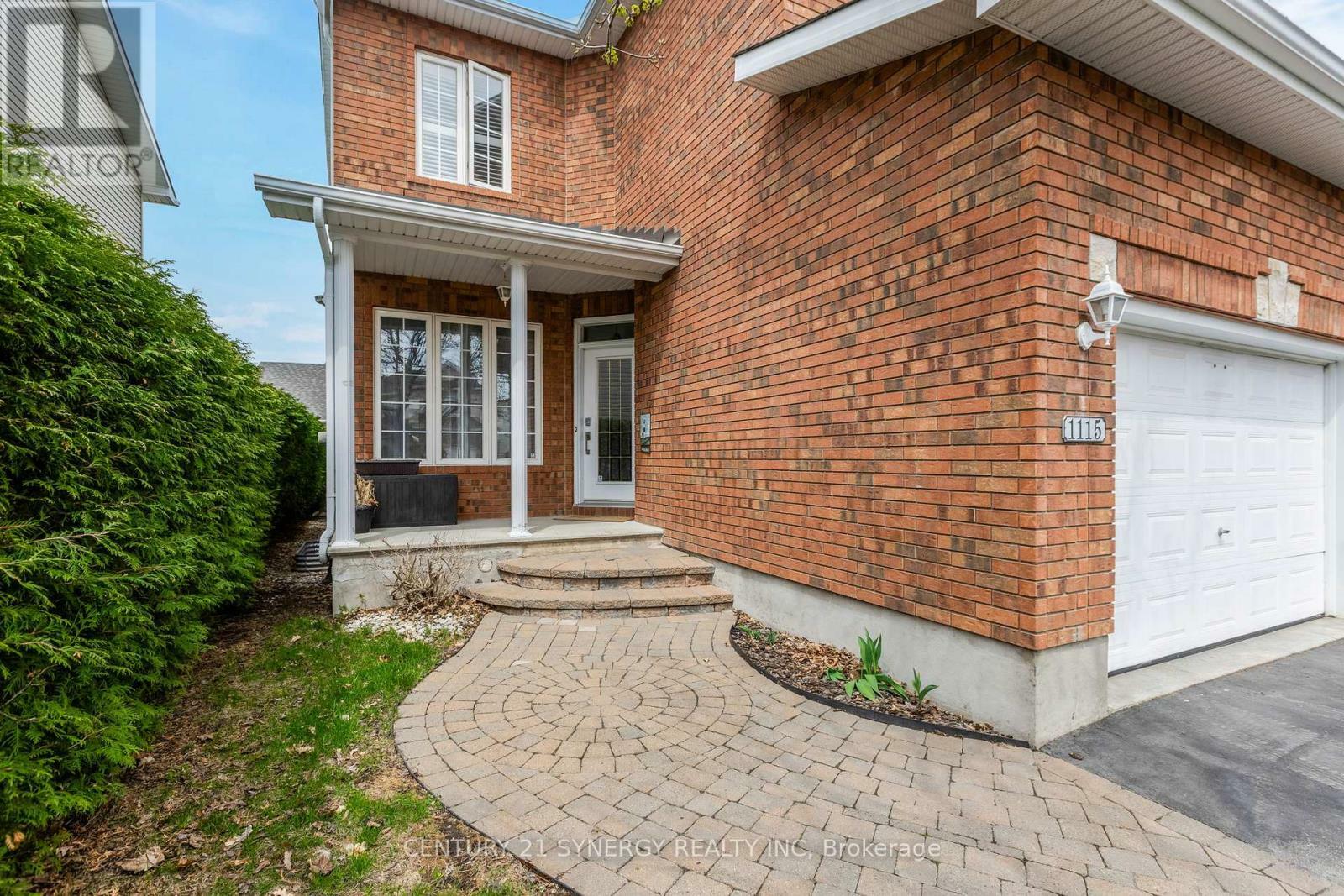 Property Photo: 1115 Ambercrest Street ON K1J 1G3