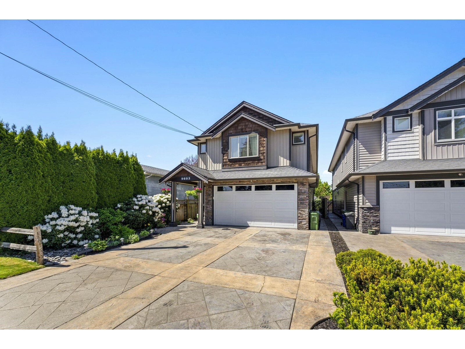 Photo de la propriété: 9603 St. David Street BC V2P 5B5