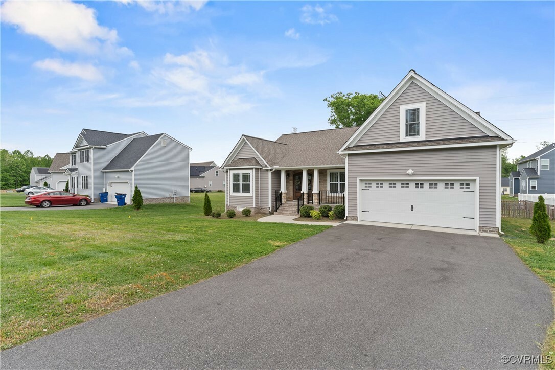 Property Photo: 5606 Windingrun Place VA 23237