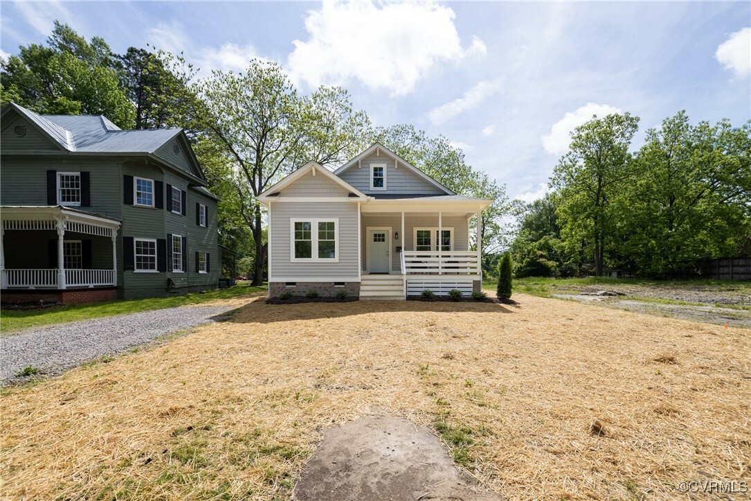 Property Photo: 805 S Main Street VA 23824
