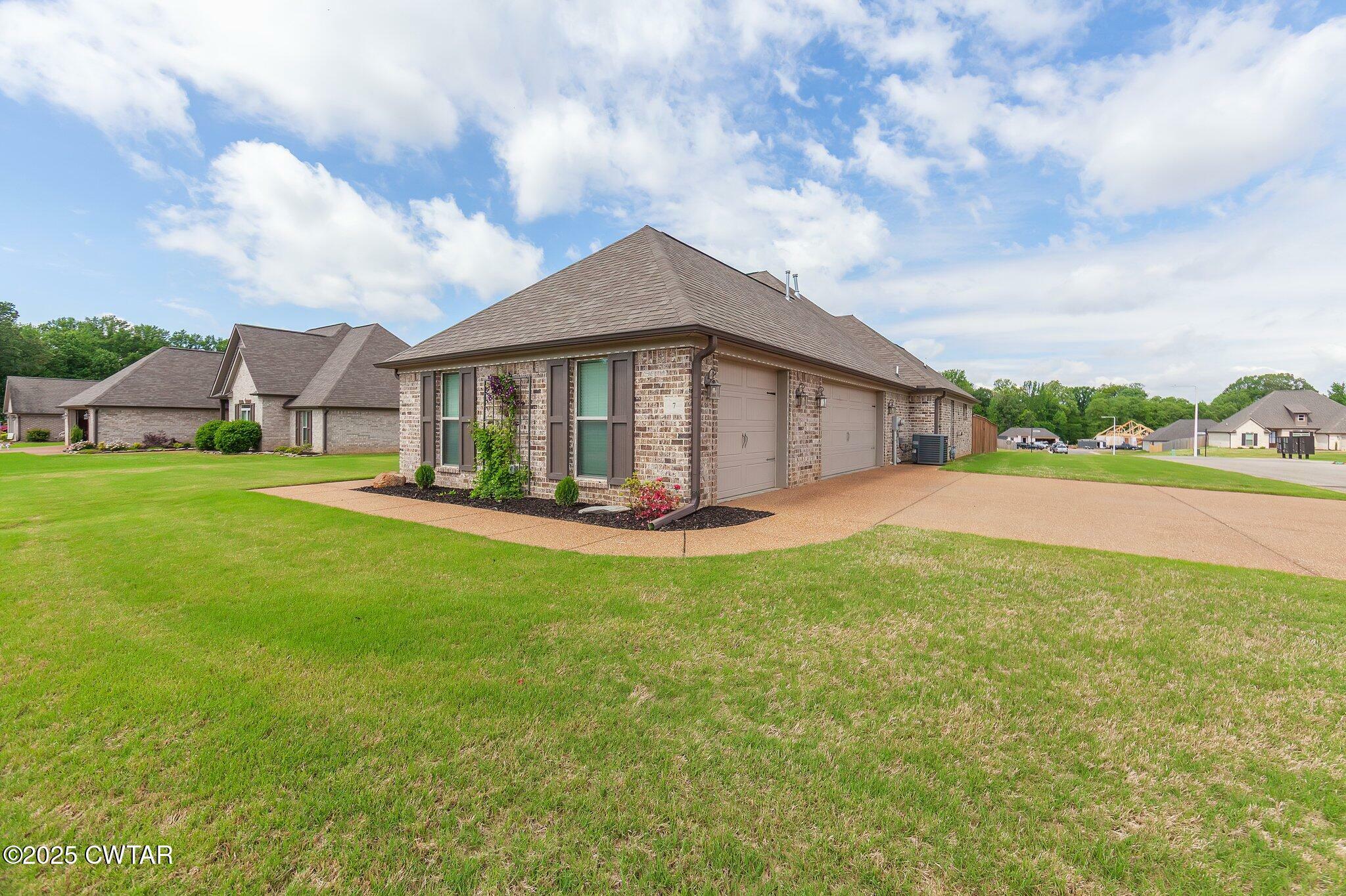 Property Photo: 7 Legacy Cove TN 38305