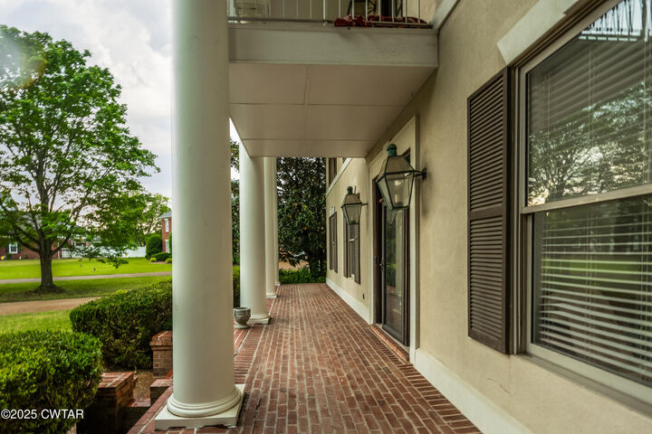 Property Photo: 51 Crownpointe Cove TN 38305
